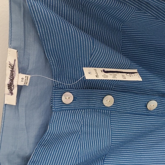 Blue Sleeveless Button-Front Dress - Picture 9 of 10